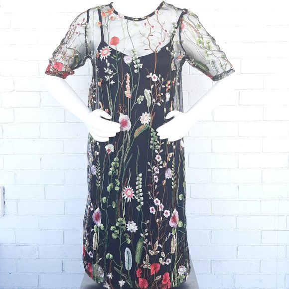 🌻Floral Embroidery Dress🌹 - Picture 3 of 7